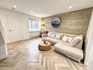 Photo 12- click for photo gallery